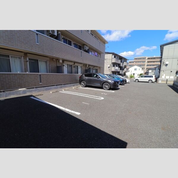 グレイス 駐車場