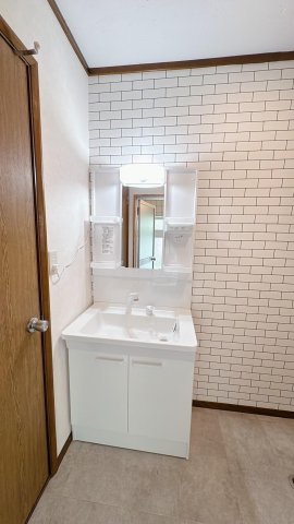 千葉市中央区 花輪町 2階建 ５ＤＫ 洗面