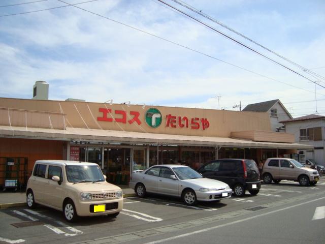 ワースファミリア101号室 スーパー　エコスまで724ｍ