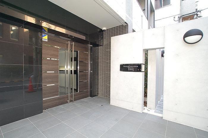 グランドコンシェルジュ早稲田 エントランス