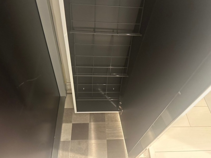 CREAL王子South4階 下足入れ