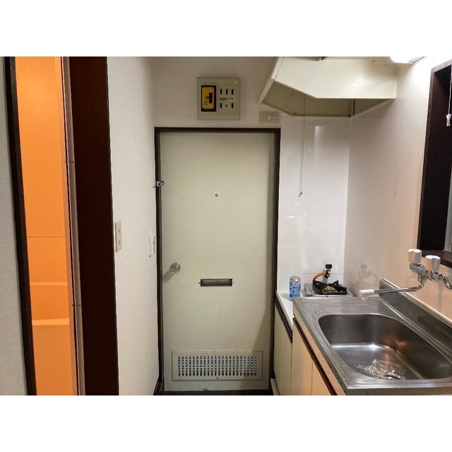 ちとせハイム102号室 玄関