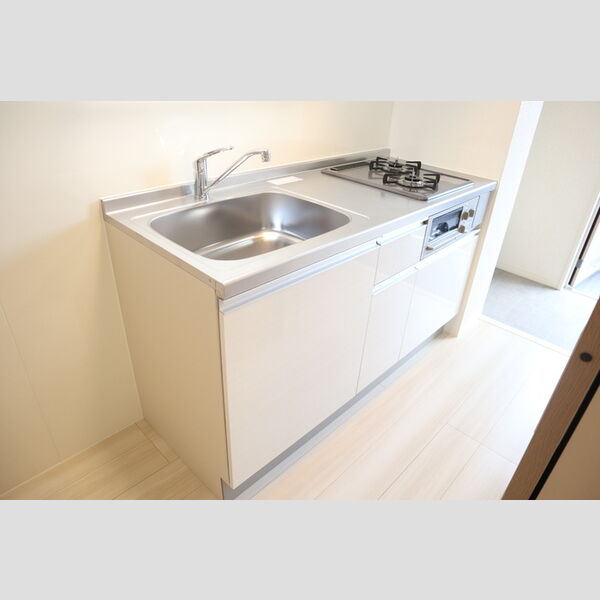 コンフォール戸田公園 システムキッチン(2口ガス)