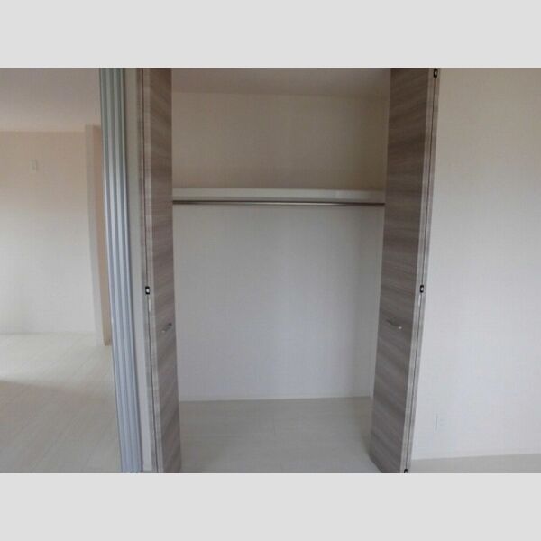 サクラハイツ ♪クローゼット♪