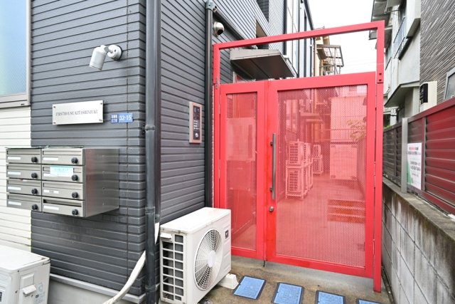 ファーストハウス北新宿 エントランス