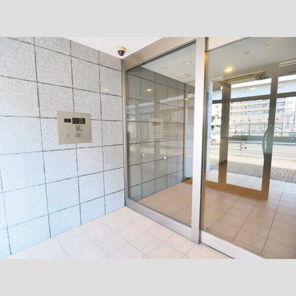 ジェイ・エス・ティ横浜東701号室 エントランス(オートロック)