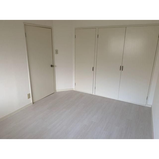 コモド三郷 内観