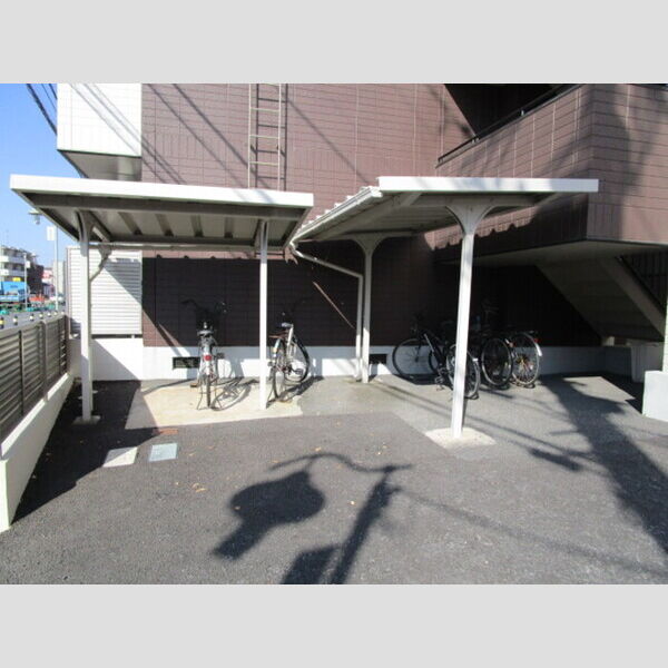 サザンクロスハイム 駐輪場