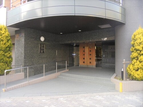 クレストフォルム川崎スカイタワー０４１４号室 エントランス2017年4月撮影