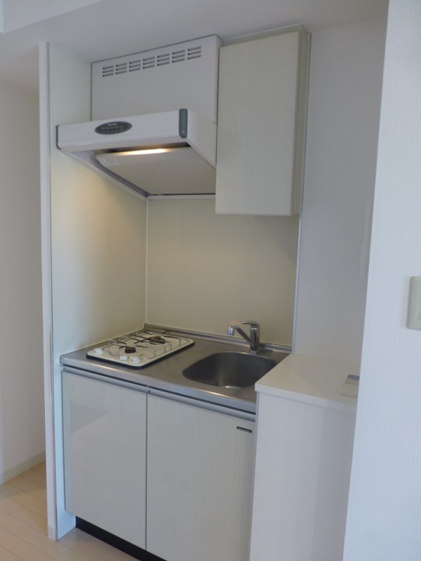 レジディア三越前8階 キッチン