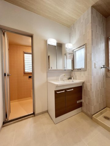 成田市モダンスタイルデザイナーズリノベ戸建 洗面