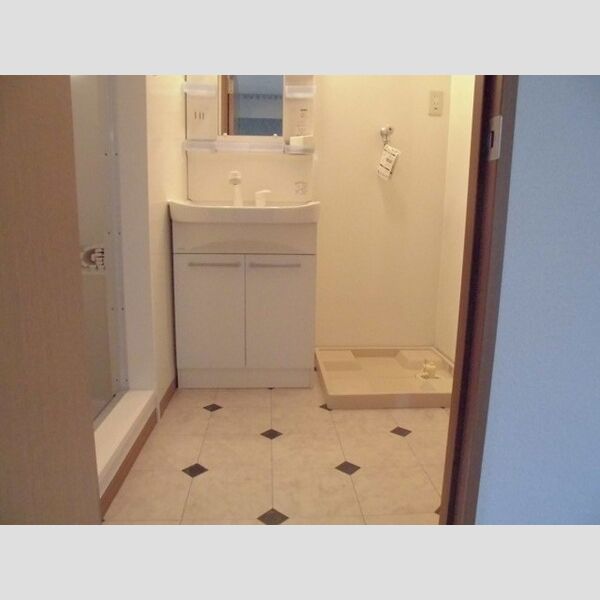 モナリエ飯泉 ■洗面所と洗濯機置場です■