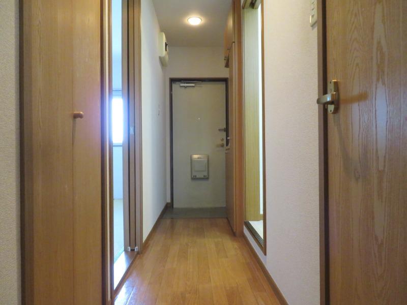 メゾンアンソレイエ1階 内観