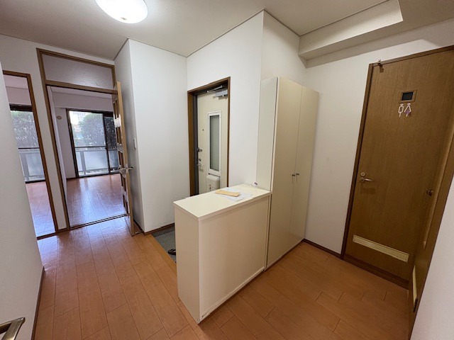 エステート市ヶ尾 玄関