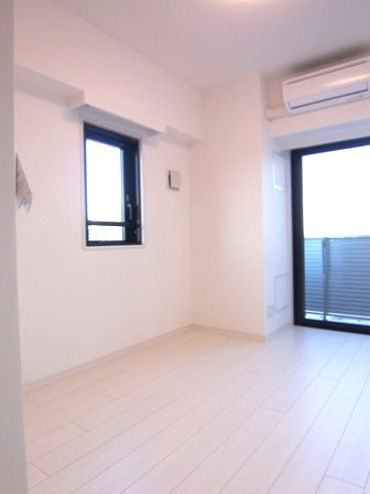 グラントゥルース大森ライズ1503号室 リビング