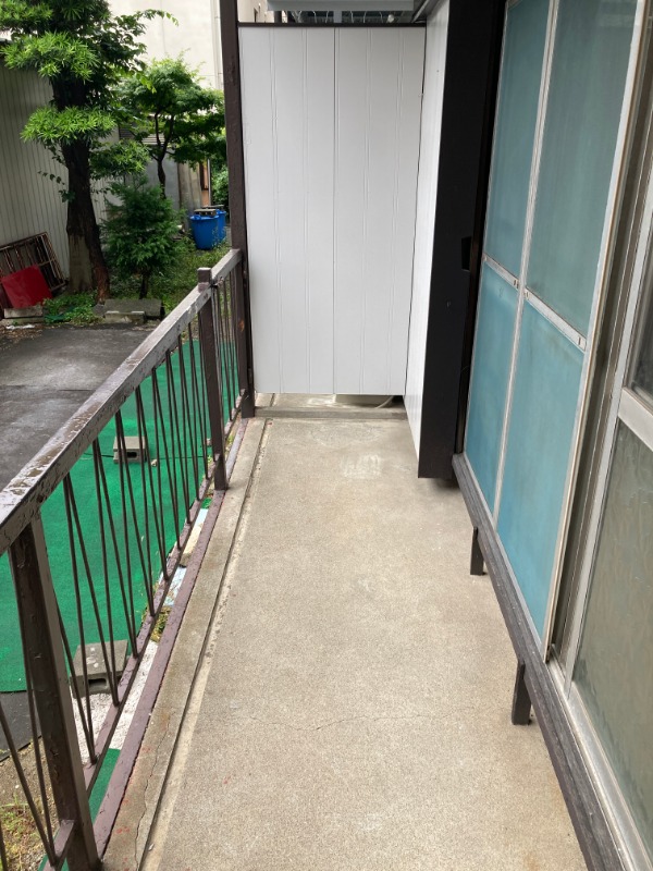 吉岡荘 バルコニー