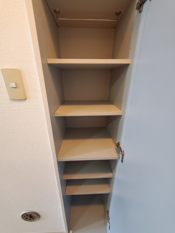 ドゥジェーム・シュロス 玄関