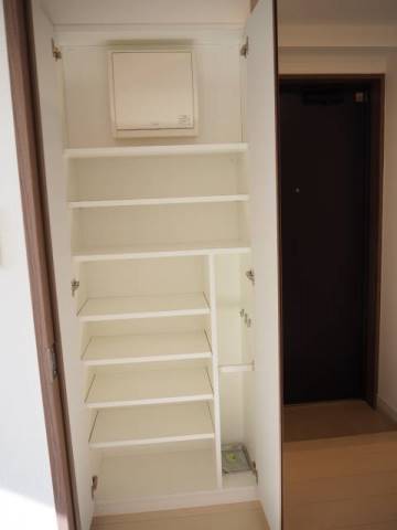 クレヴィスタ浅草 収納