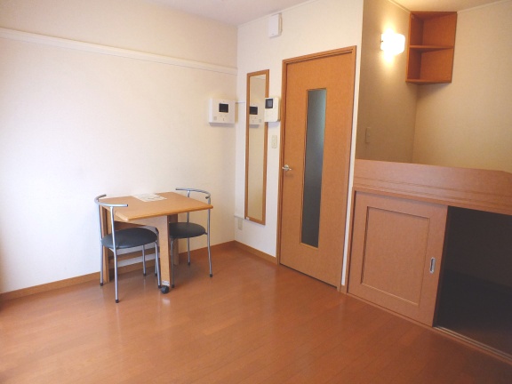 レオパレスおもひで リビング