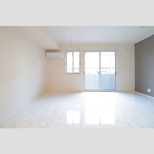 ヘリオス吉川美南　クロノス リビング