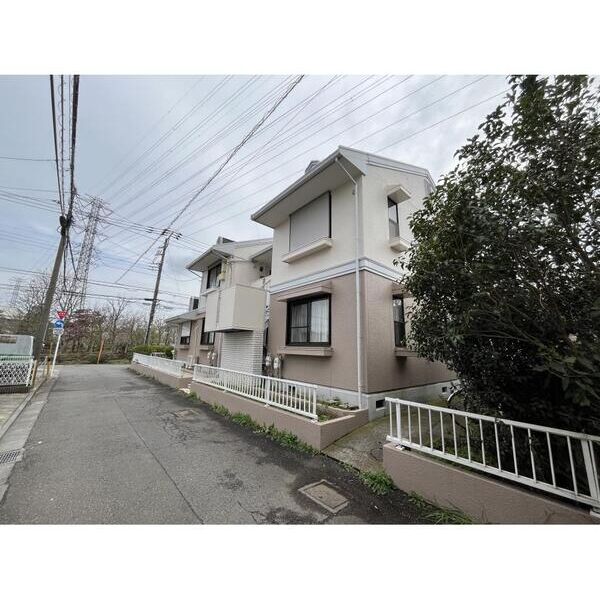 グランドール・深大 外観