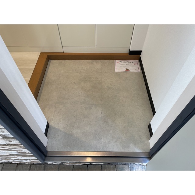 ポム・ドゥ・パン102号室 内観