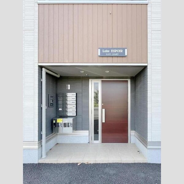 レイク・エスポワ エントランス入口