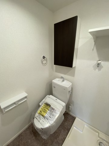 ベイルーム善行102号室 トイレ