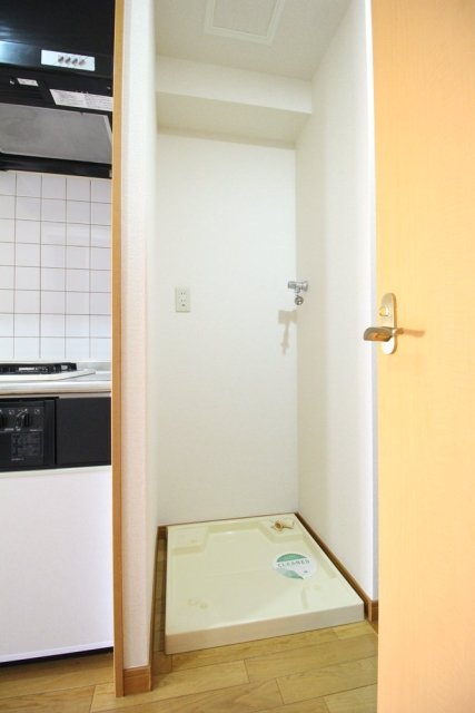 ＯＬＩＯ東神田 室内洗濯機置場