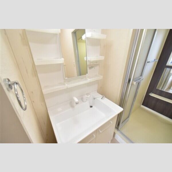 山王塚レジデンス 洗面台