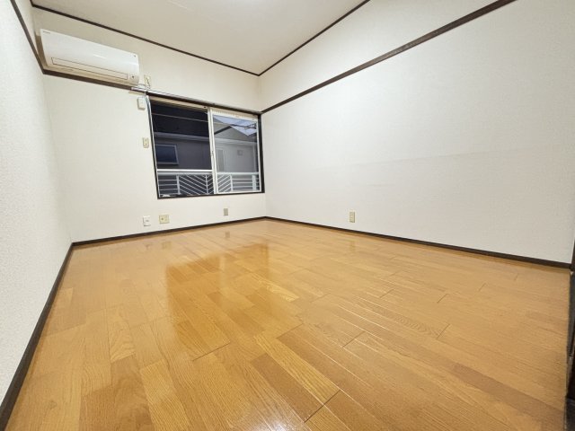 メルハイム南烏山0102号室 リビング