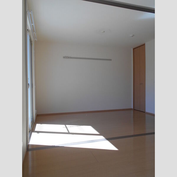 メゾン ド フォレ/メゾン ド フルール　メゾン ド フルール103号室 洋室2