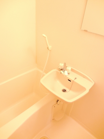 レオパレス上野台Ⅲ 内観