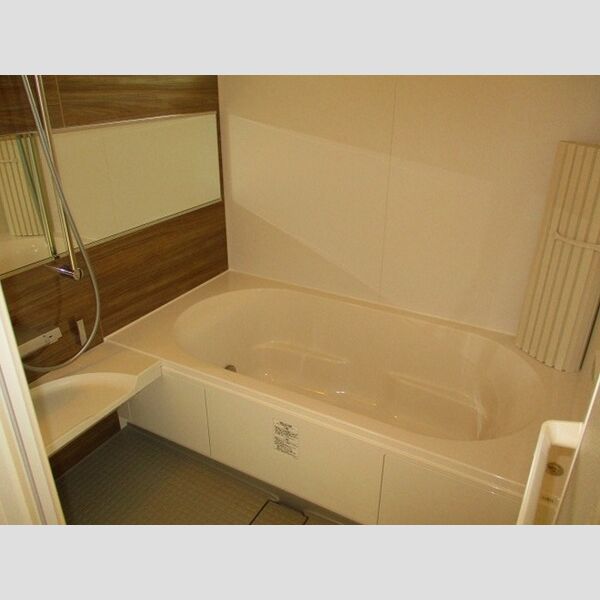 ルミウス208号室 バス