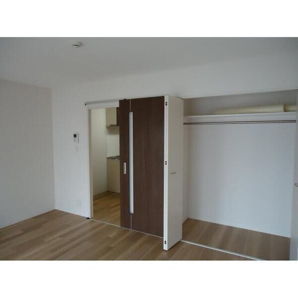 秀和第二南平台レジデンス リビング