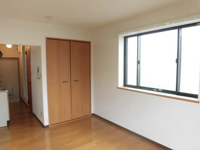 グレース吉岡0101号室 洋室2