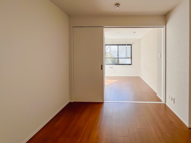 エルファーロ中野富士見町 リビング