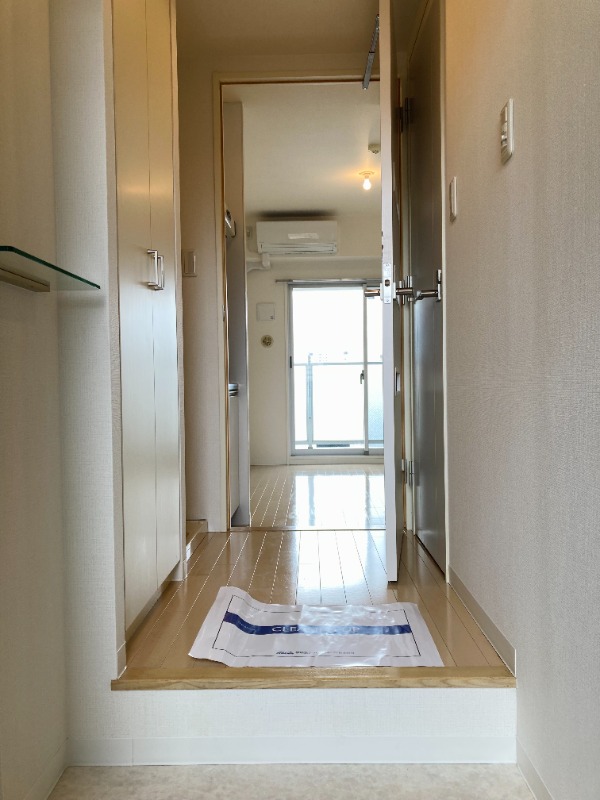 レジディア大森東7階 玄関