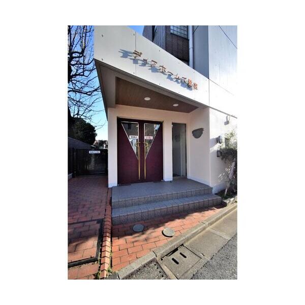 ディアホームズ鷺宮202号室 エントランス