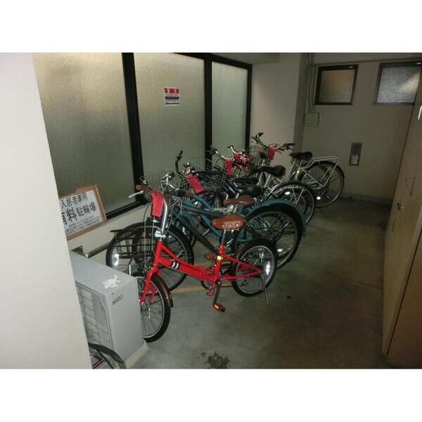 ビアン・プラーセ麻布801号室 駐車場