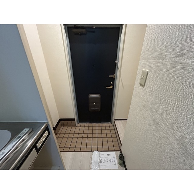 グレイスハイツ東綾瀬105号室 玄関