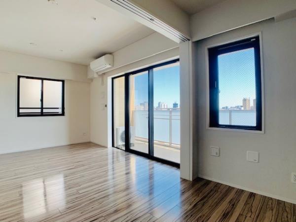 イニシアイオ西麻布11階 リビング