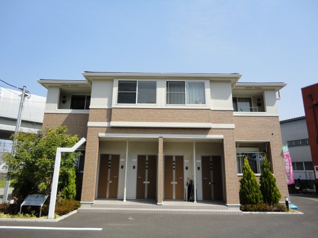 コンフォース 外観写真（昼）