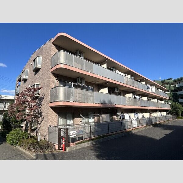 グレースコート法典101号室 建物外観