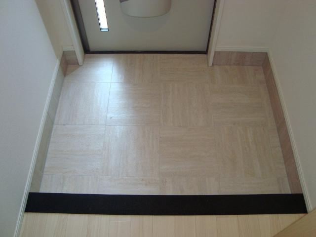 サールナートⅡ 玄関