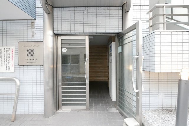 メゾン・ド・サンテ5階 外観