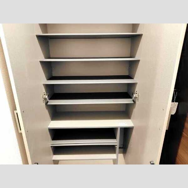 トゥトゥアジュール101号室 玄関