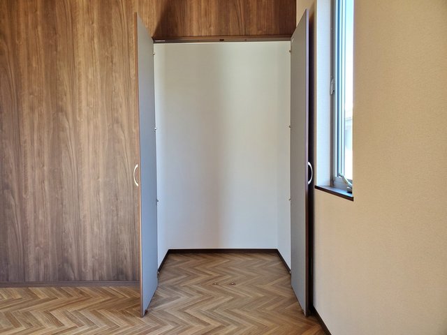 マーヴェラス立川 収納