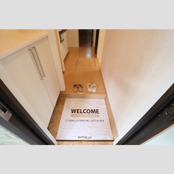 ラルゴ107号室 玄関