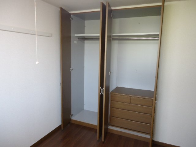 ラベンダー湘南 クローゼット